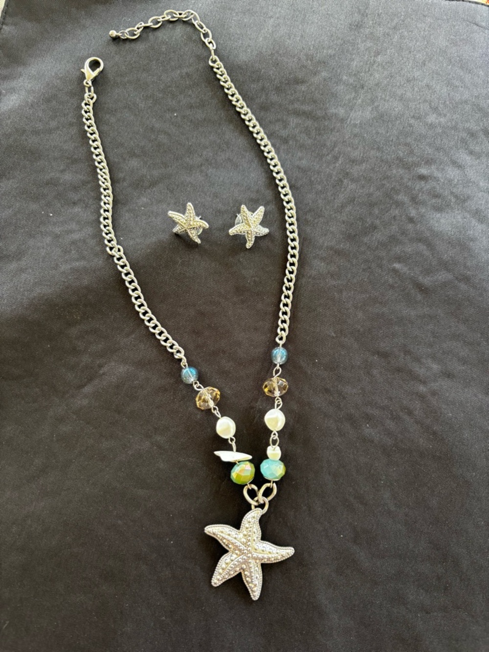 Silver Starfish Necklace and Earring Set - Silver Beaded Accent